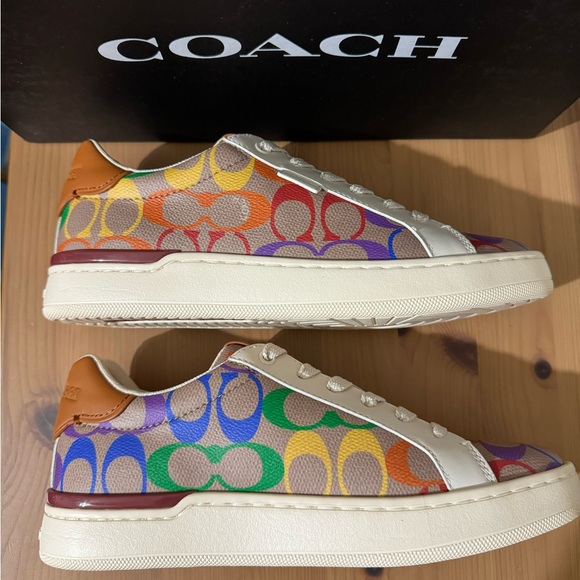 🌈 Coach Lowline Low Top Sneaker In Rainbow Signature Canvas - Picture 2 of 14